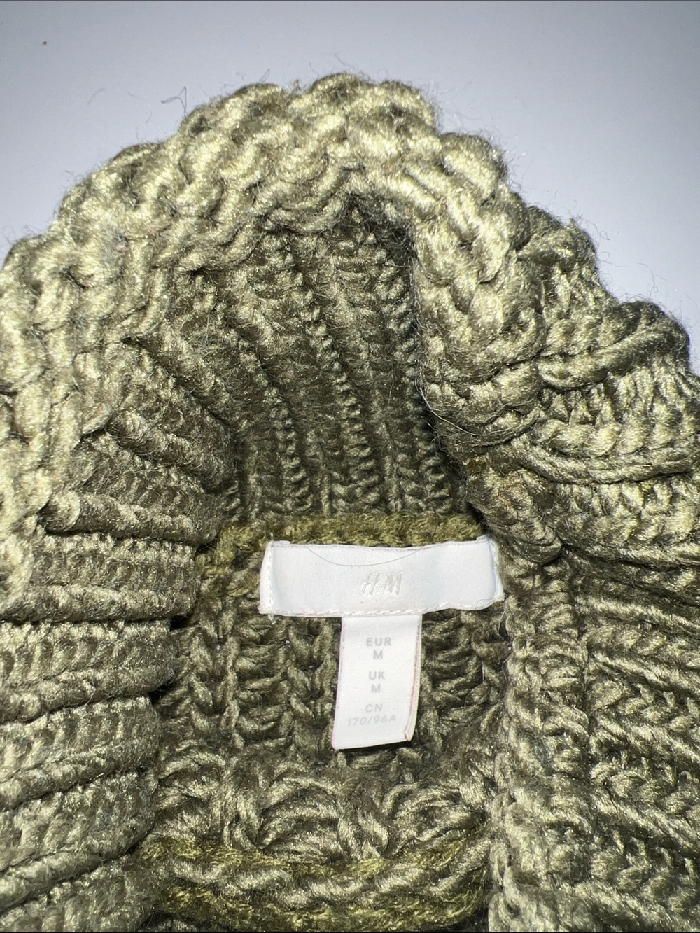 H&M Olive Green Ribbed Turtleneck Cropped Sweater - Picture 2 of 2